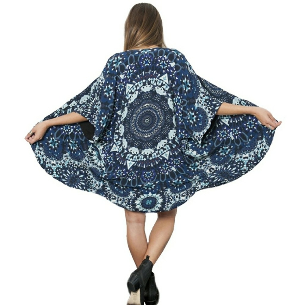 Surf's Up Kimono - Picture 2 of 3